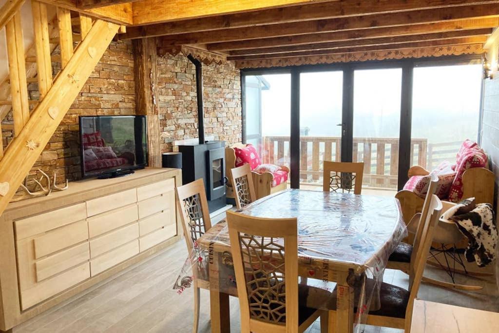 Chalet Cosy Renove Avec Vue Sur Le Lac Les Angles  Εξωτερικό φωτογραφία